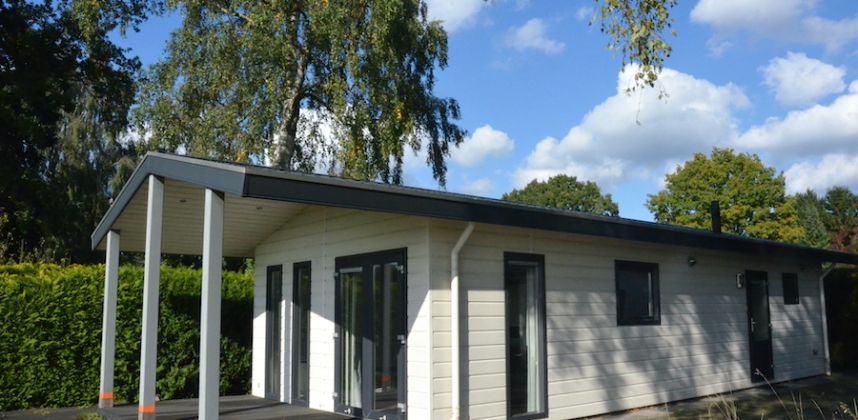 Kunststof chalet met prachtig uitzicht K62